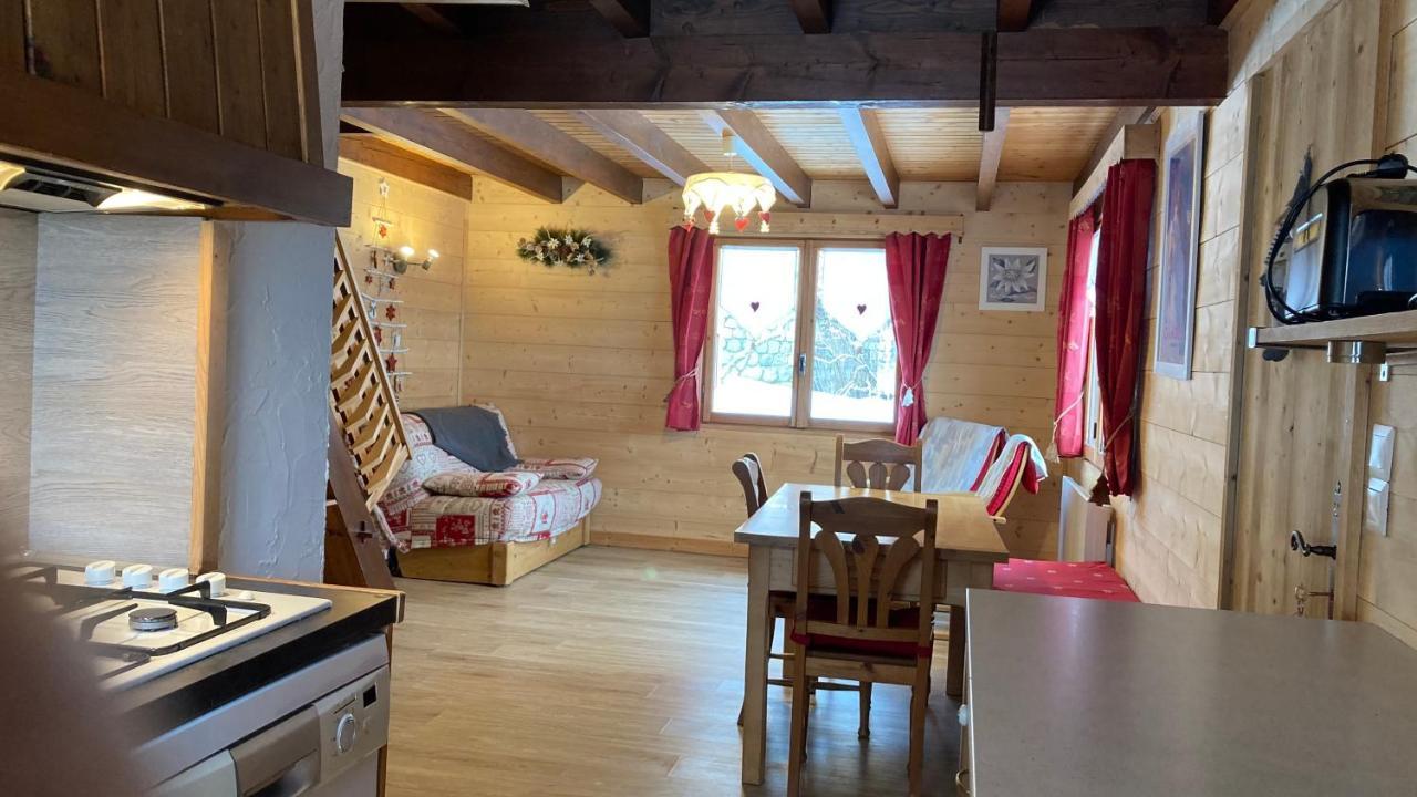 Chalets Savoie Les Chalets D'Heidi Notre-Dame-de-Bellecombe Exterior photo